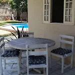 Casa Com Piscina Aconchegante 300 M Do Mar