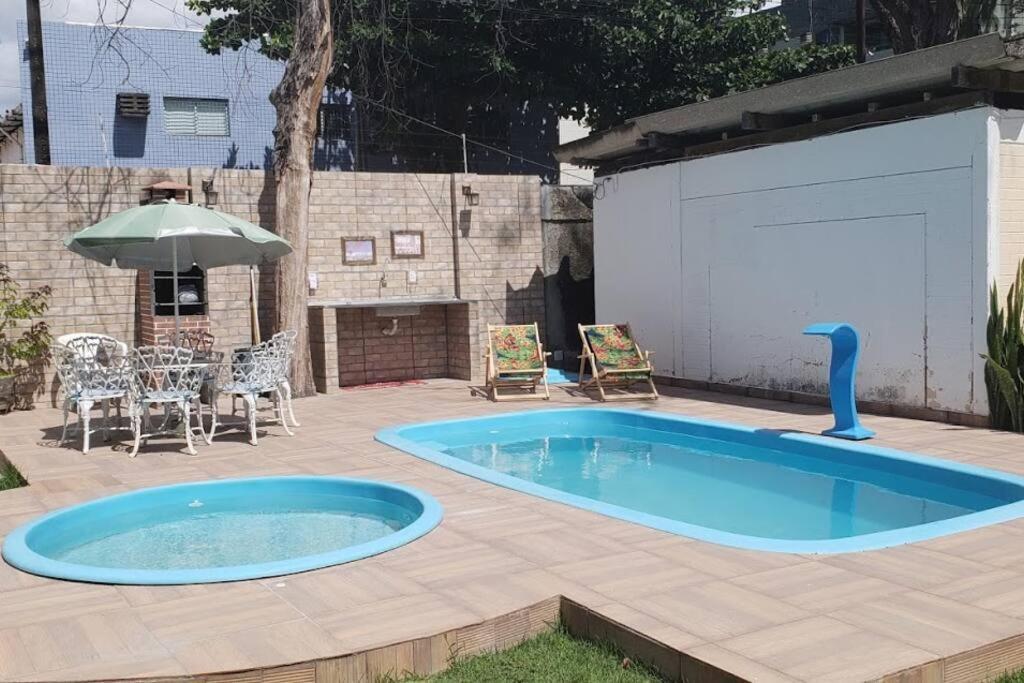 Casa de férias Casa Com Piscina Aconchegante 300 M Do Mar